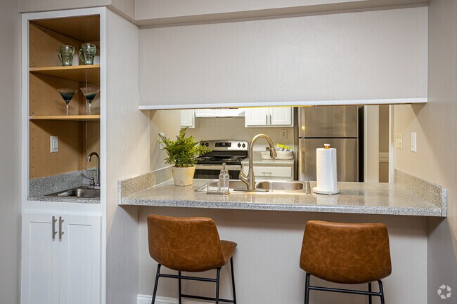 2BR, 2BA - 1,304SF