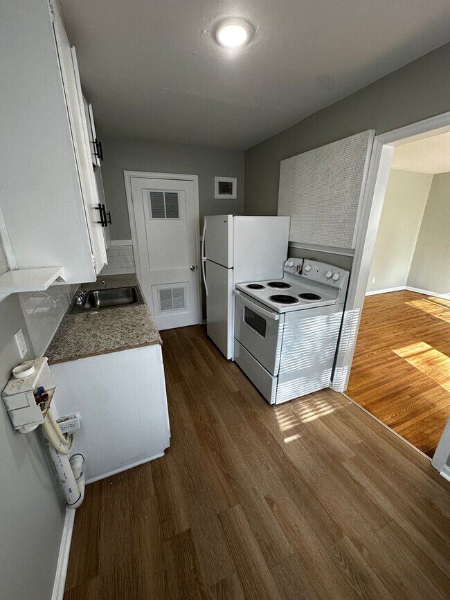 Photo - 810 S Crestway St Unit 812