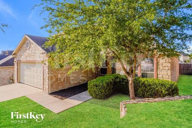 Photo - 24014 Buckthorn Pass