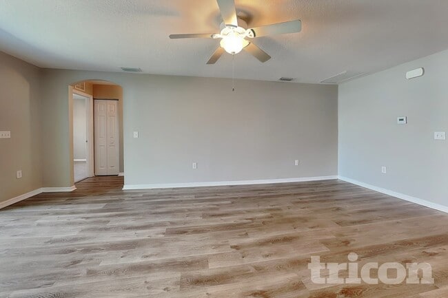 Photo - 1119 Shared Passion St