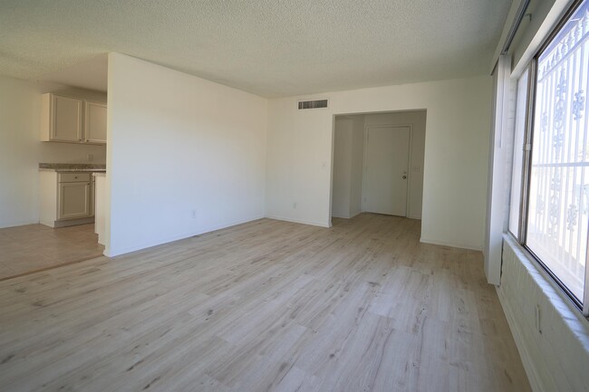Photo - 3410 S Mann Ave