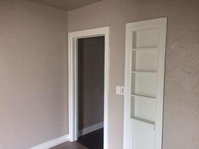 Dining Room - 1121 NW 28th St Unit 1