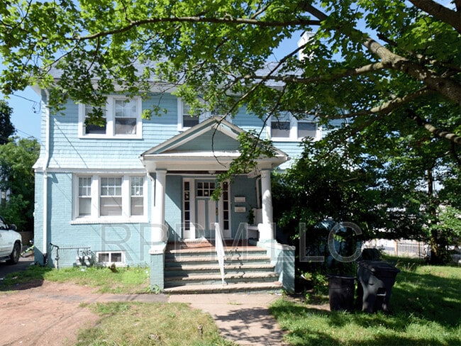 Building Photo - 488 Heywood Ave Rental