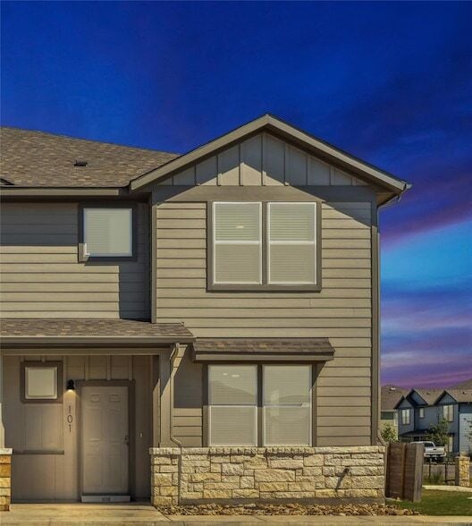 705 Horseshoe Dr