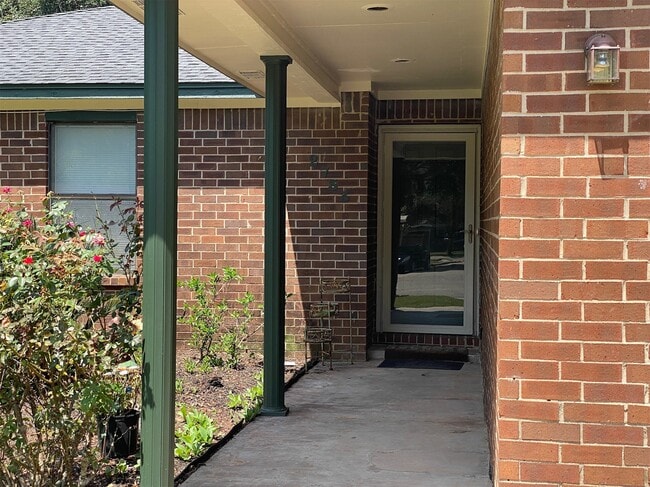 Photo - 2733 Davis Ave
