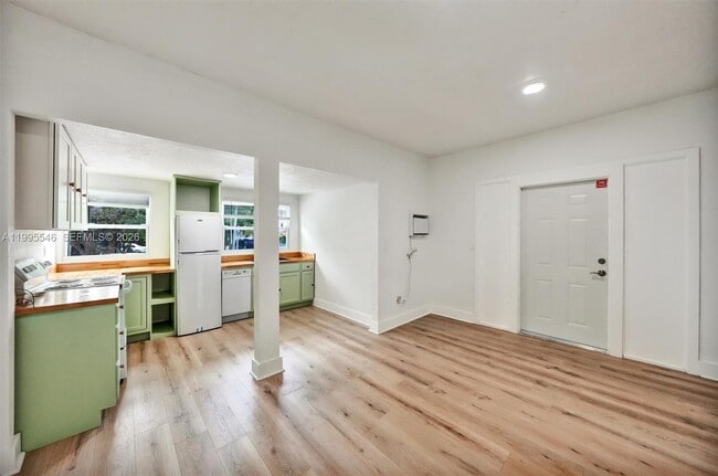 Photo - 1411 SW 3rd St