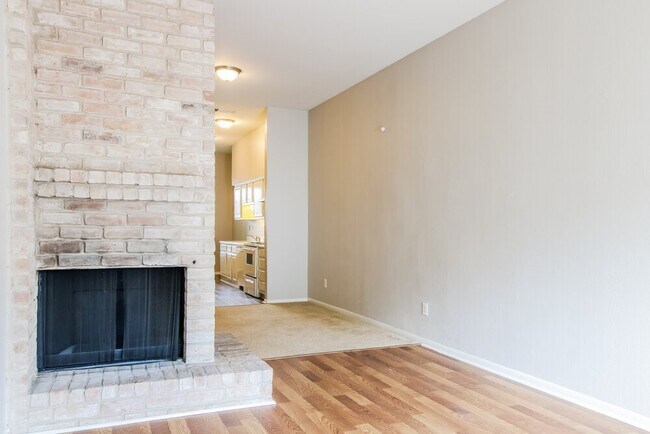 Photo - 7922 Grow Ln