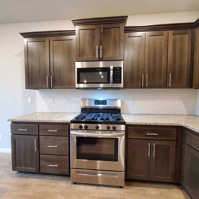 Photo - New 3 bedroom 2 bath home in Albany, Easy drive to Corvallis, Lebanon or I-5