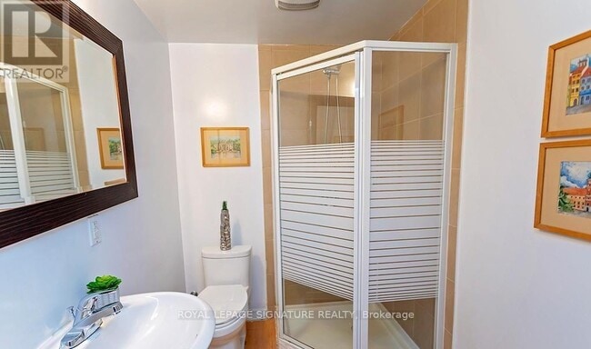 Photo - 2814 Windjammer Rd