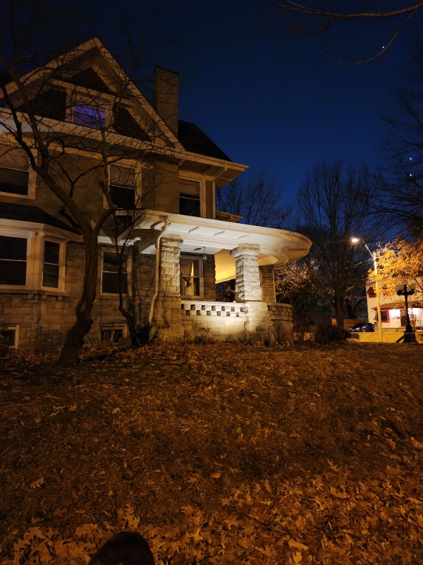 Photo - 2901 Charlotte St