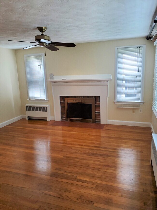 Photo - 16 Elliott St