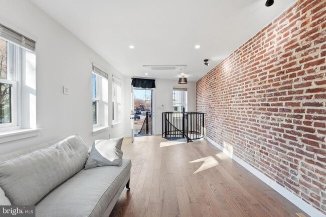 Photo - 718 Rhode Island Ave NW