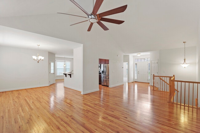 Photo - 609 Olde Field Dr