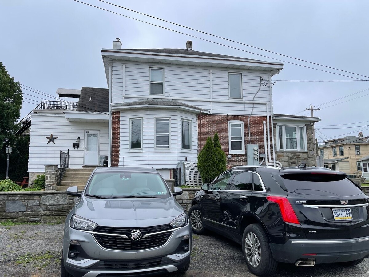 Photo - 341 Wanamaker Ave Unit 2nd Floor Front