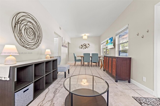 Photo - 1125 NE 5th Ave Unit 1