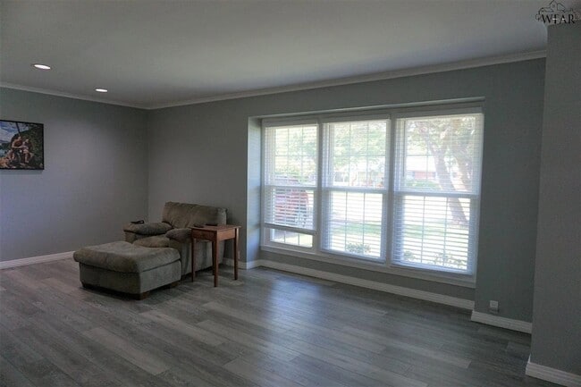 Photo - 1607 Arlington St