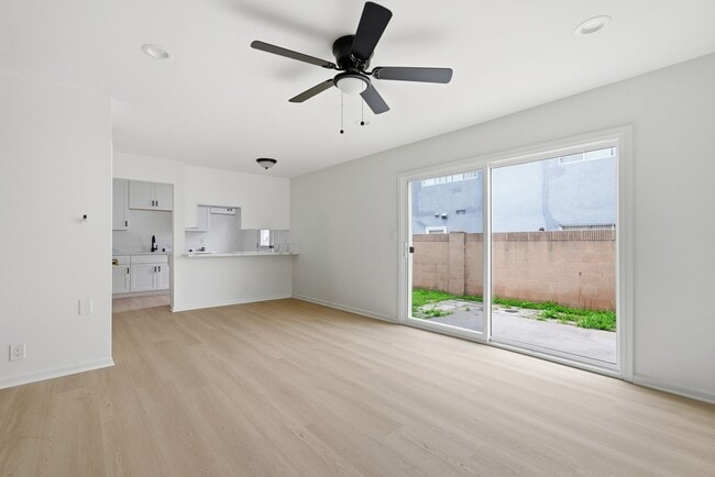 Photo - 1172 N Shattuck St Unit #B