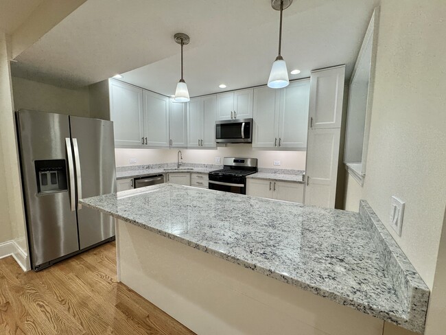 Photo - 5506 N Glenwood Ave Unit G