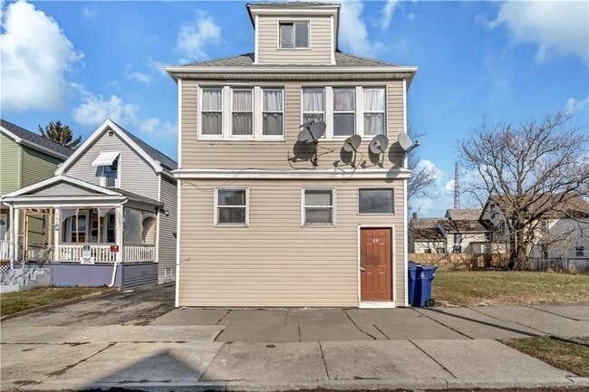 Building Photo - 142 W Ferry St Rental