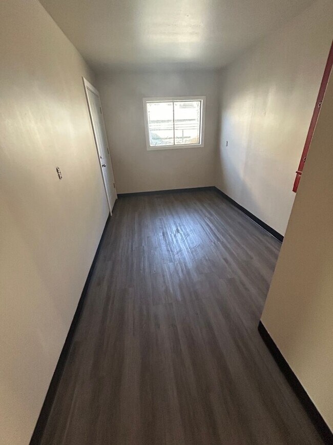 Photo - Beautifully renovated 3bedroom/2 bath house. 1/2 off 1st month's rent!