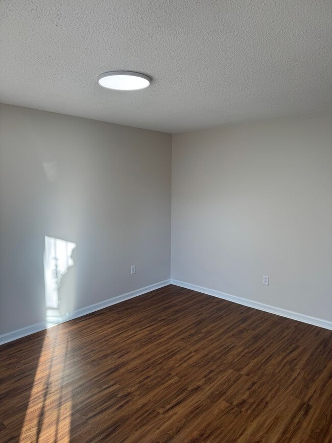 Photo - 6298 Raible Dr