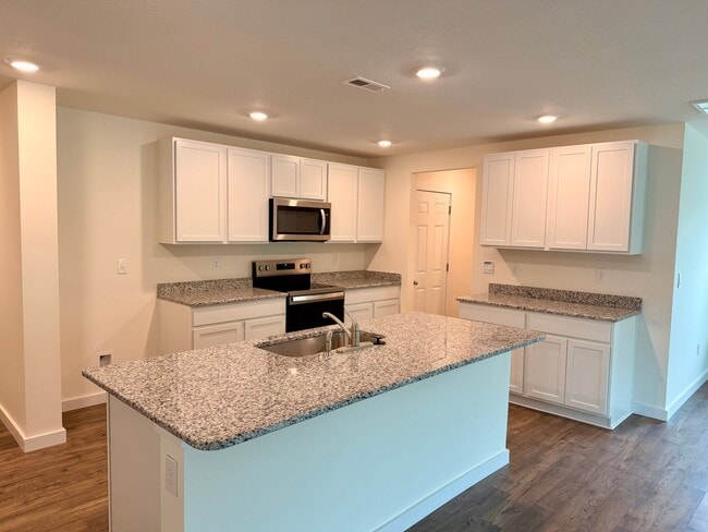 Photo - 6837 Beeler Rd