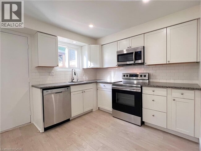 Photo - 223 Pioneer Dr