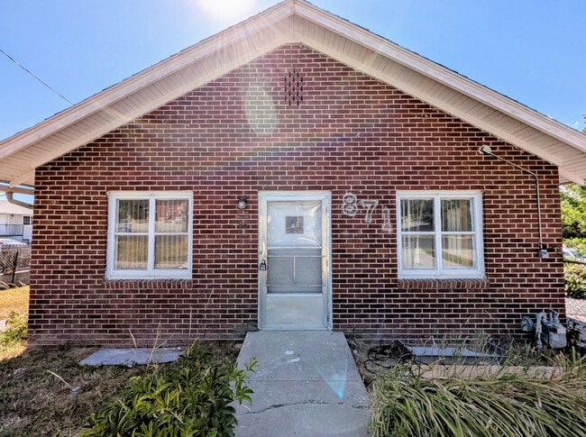 Building Photo - 871 N 700 E Rental