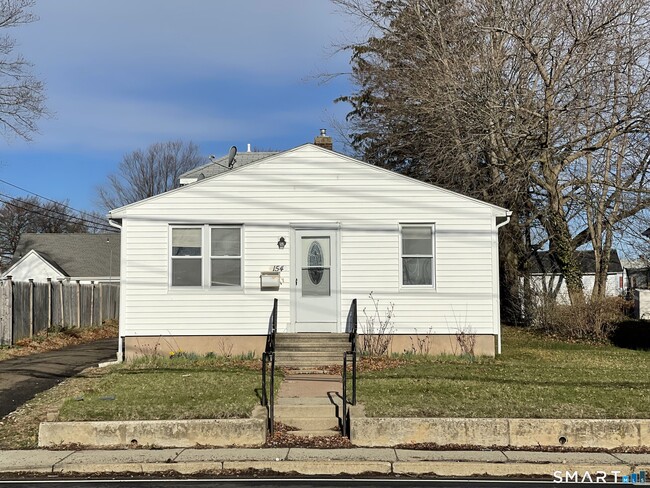 Building Photo - 154 Hemingway Ave