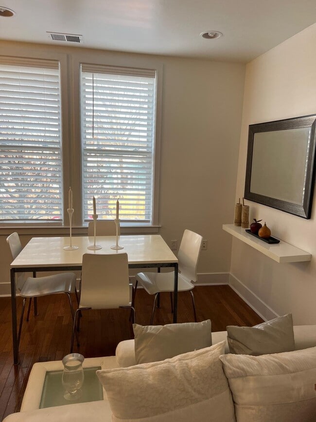 Photo - 1352 Longfellow St NW