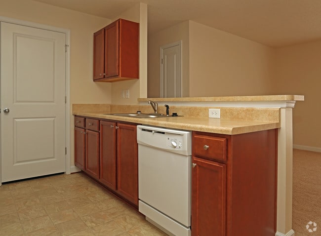 Waterford Pointe