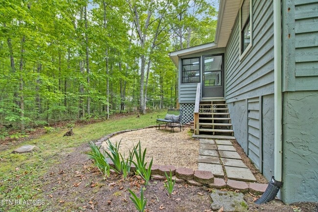 Photo - 111 Devon Rd