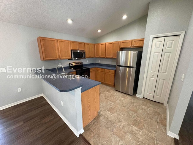 Photo - 2219 15th Ave E