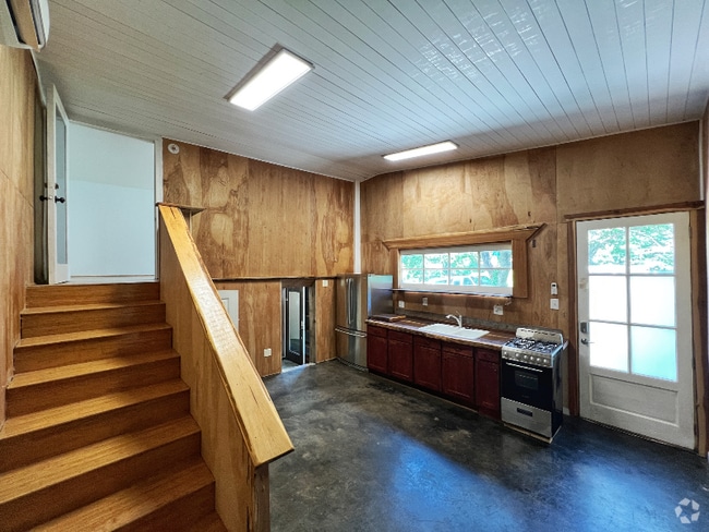 Building Photo - 1279 Kenmore Pl Rental