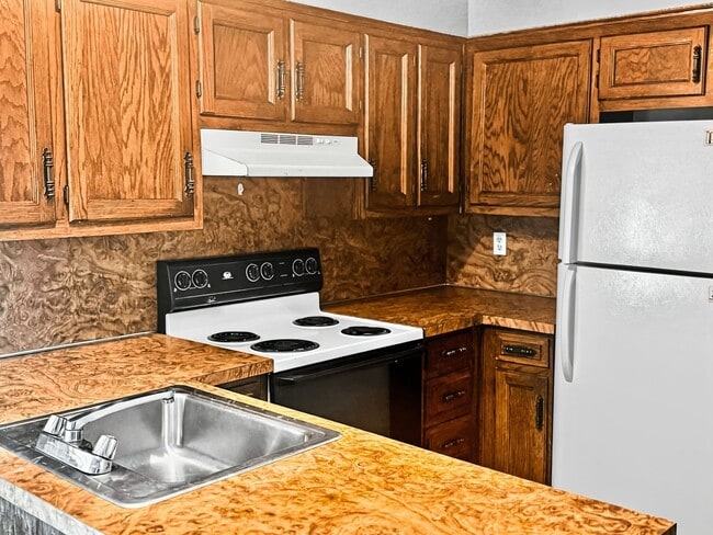 Building Photo - 8630 Lane Ave Unit C