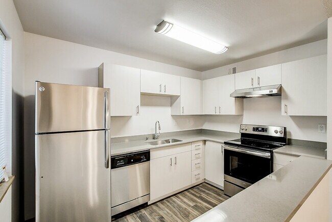 Photo - Cedar Terrace