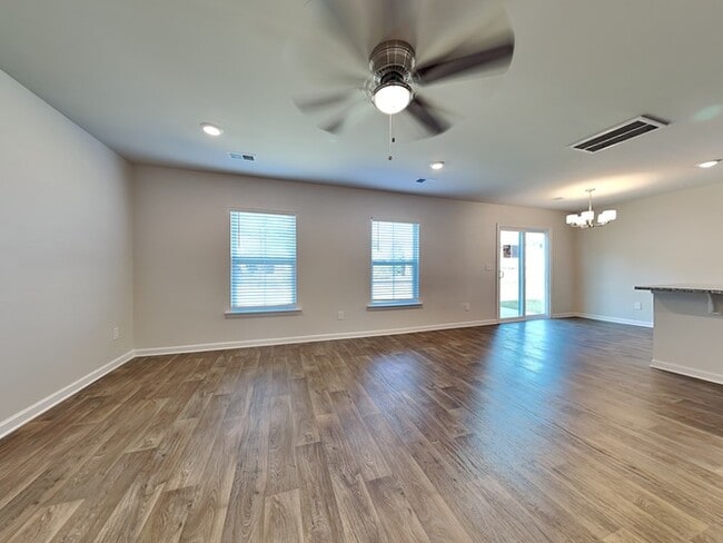 Photo - 606 Belmont Red Ln