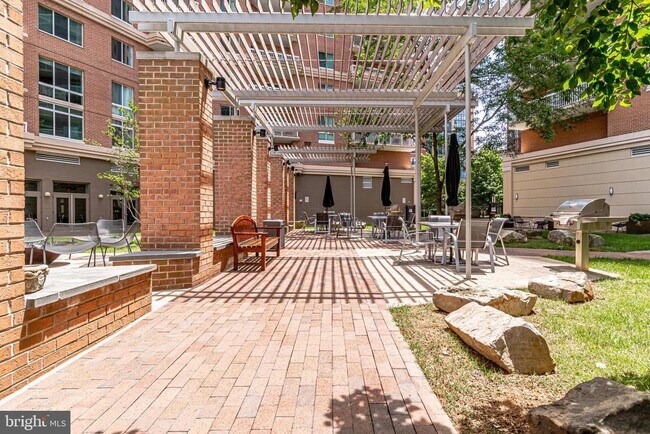 Building Photo - 3101 N Hampton Dr Unit 1201