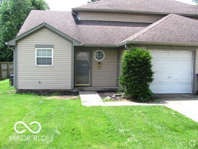 Building Photo - 986 N Boehning St Rental