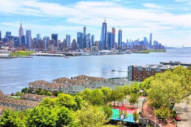 Photo - 29-33-33 51st St Unit D4