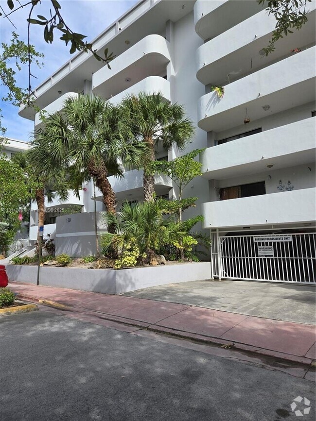 Building Photo - 130 S Shore Dr Unit 3B Rental