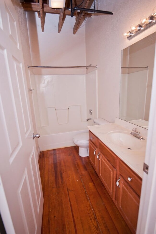 Photo - Market Olive 202 Unidad MO 202