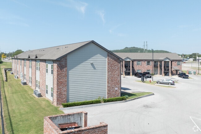 Alternate - Oak View Apartments