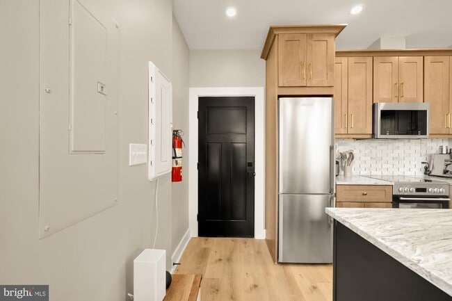 Photo - 1634 S St NW Unidad 5