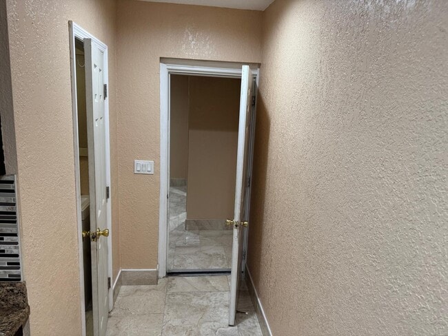 Photo - 816 Greenbriar Dr