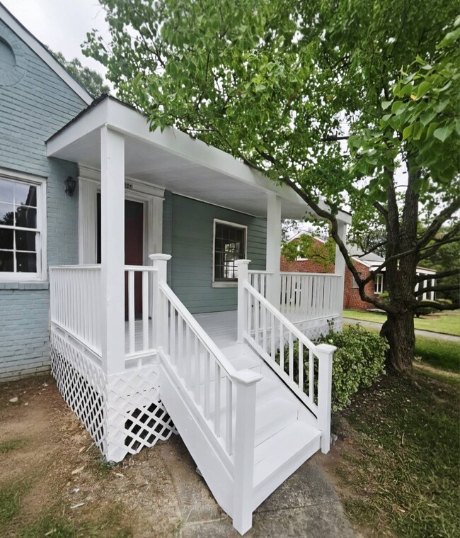 Photo - 2039 Wilhelmina Ave