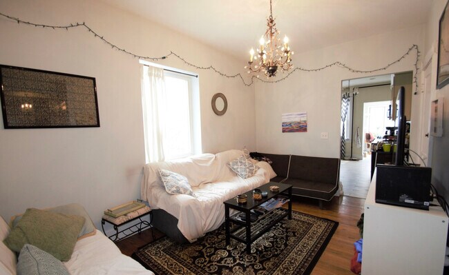 Photo - 11 Babcock St Unit 2