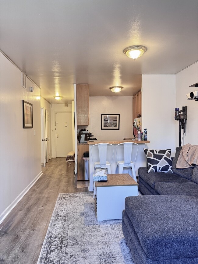 Photo - 280 Marin Blvd