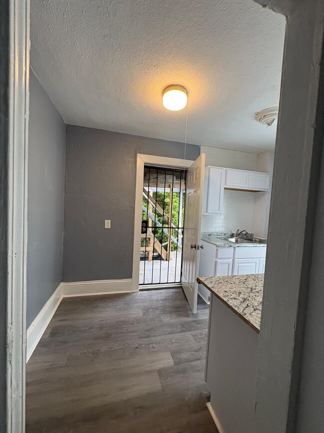 Photo - 1425 E 81 St ,Cleveland, OH 44103 Unit 2