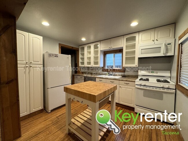 Photo - 356 7th St SE